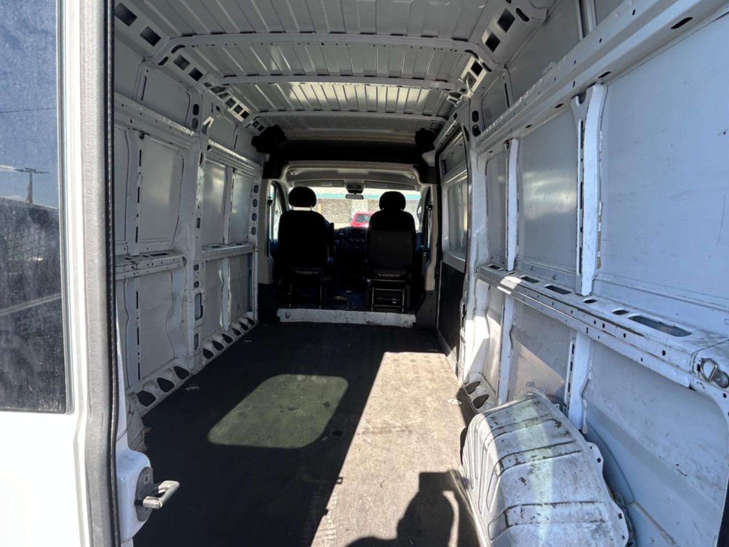 2021 White RAM Promaster 2500 High Roof 159-in. WB (3C6LRVDGXME) with an 3.6L V6 engine, 6A transmission, located at 1687 Business 35 S, New Braunfels, TX, 78130, (830) 625-7159, 29.655487, -98.051491 - Photo#11